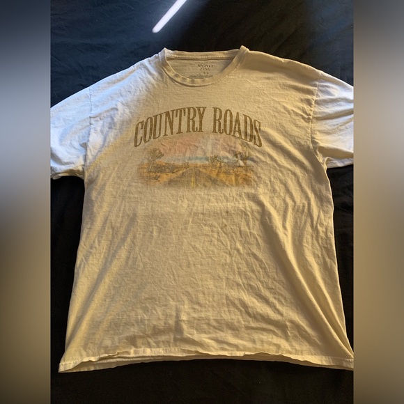 short sleeve tee - Picture 1 of 2